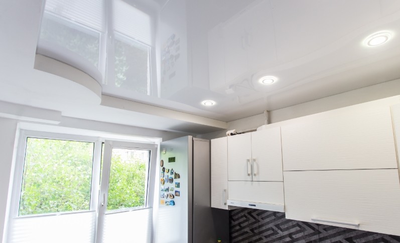 įtempiamų lubų kaina Lietuvoje