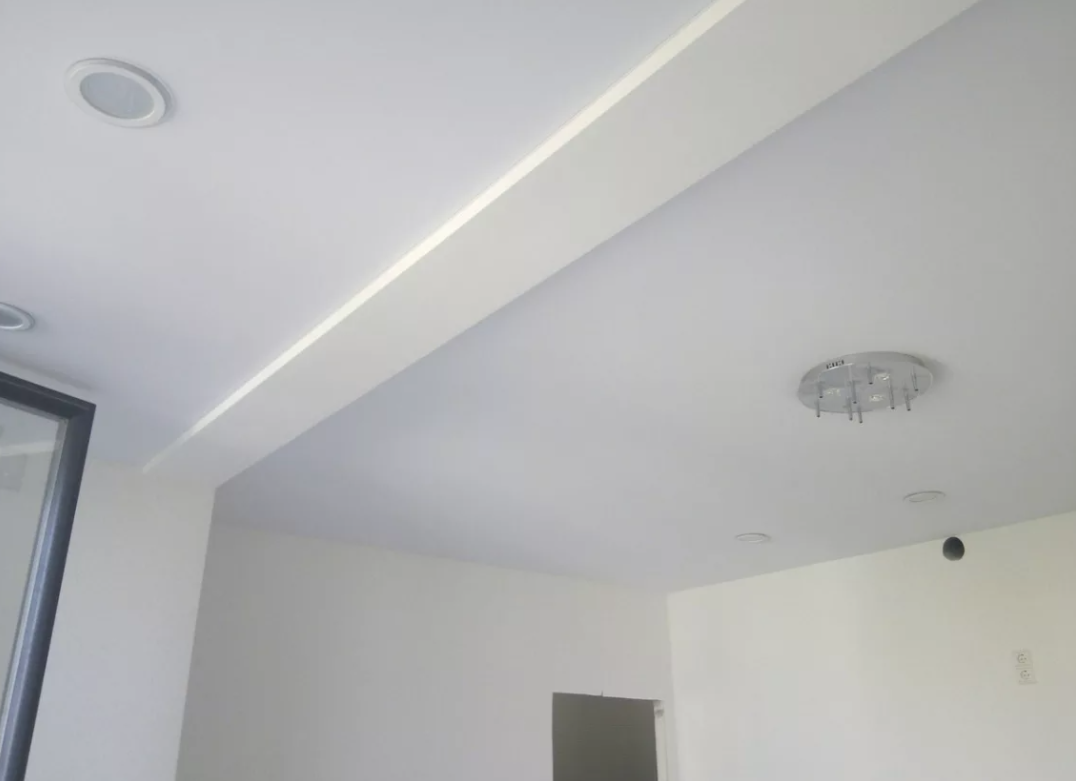 Įtempiamų lubų dizainas